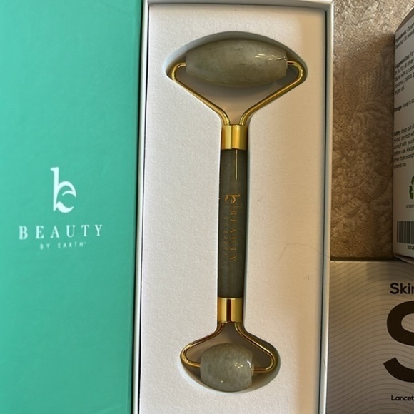 Brand New Skincare Set Tea Tree Oil Jade Facial Roller Acne Extraction Tool Kit - Picture 6 of 16